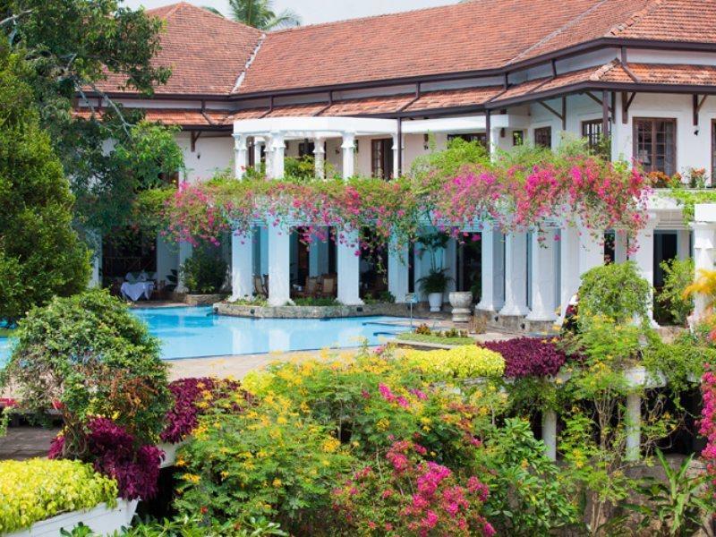Mahaweli Reach Hotel Kandy Exterior foto
